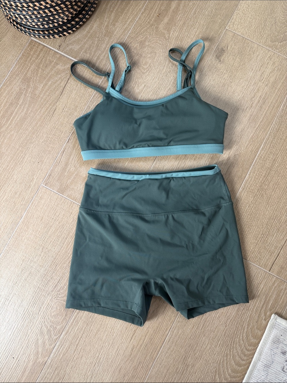 Women's Two-Piece Active Crop Bra & High-Waist Shorts - Teal